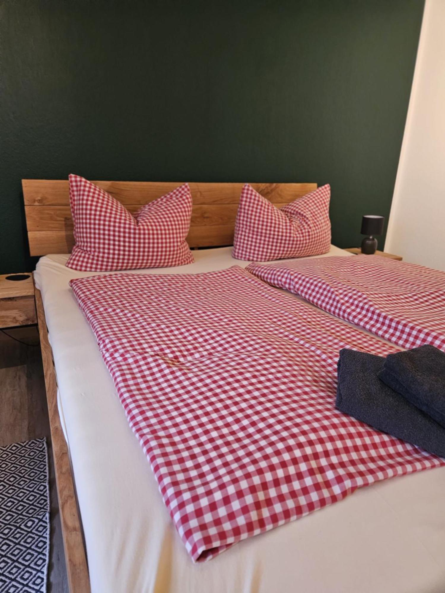 Cafe-Restaurant Vedder 호텔 Herscheid 외부 사진